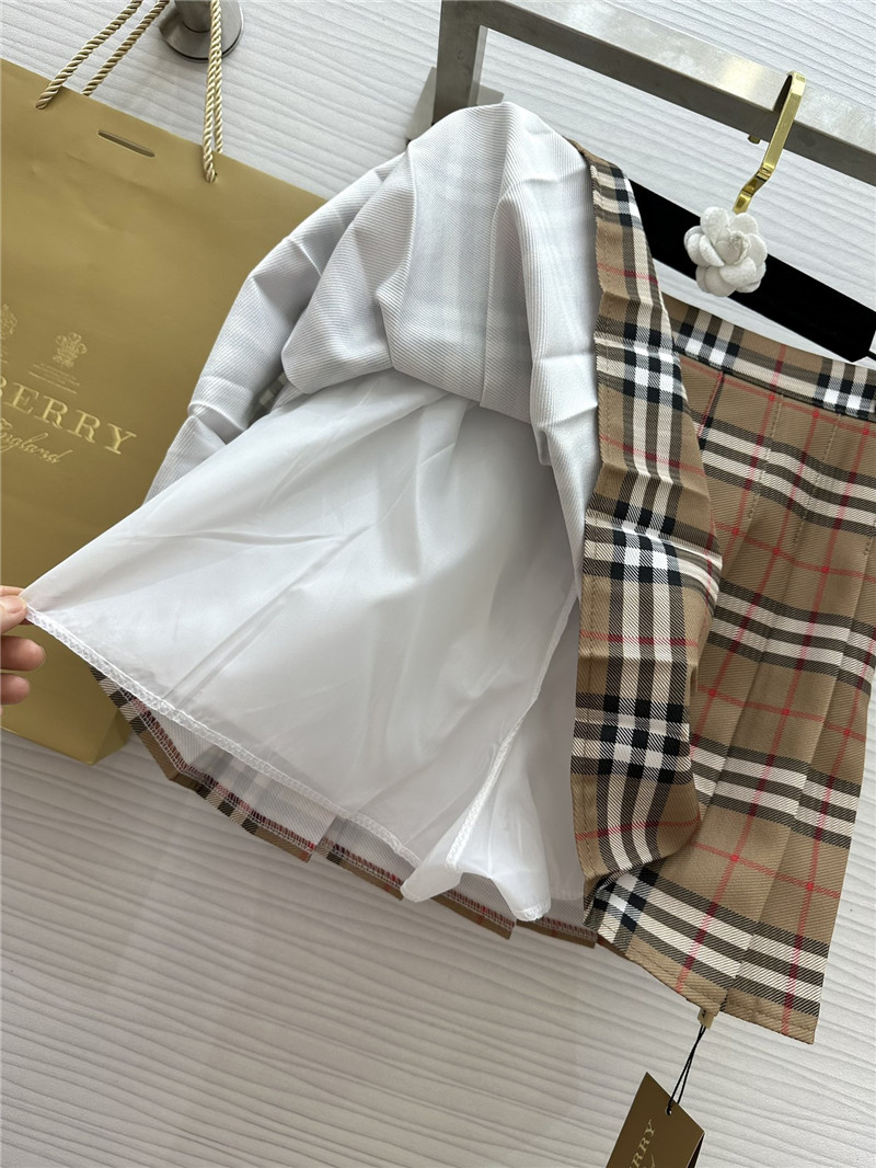 Bv*b*rry color matching plaid skirt cheap replica designer clothes