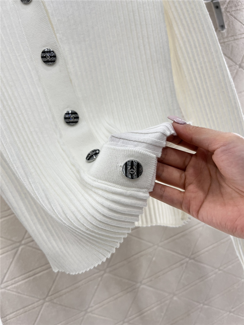 Chanel Logo-Intarsia Ribbed Polo Cardigan White