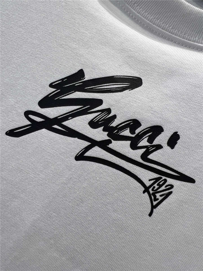 Gucci crew neck long sleeve T-shirt replica d&g clothing