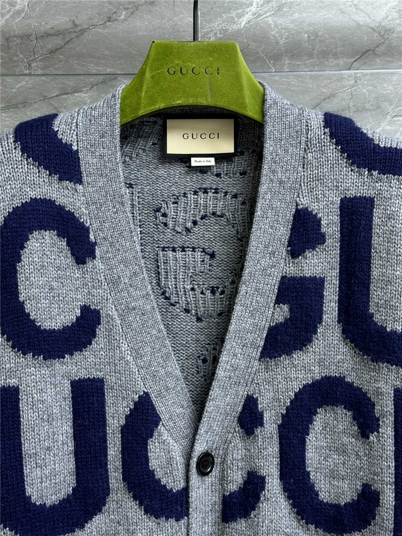 Gvc*1 logo-intarsia wool cardigan grey/blue