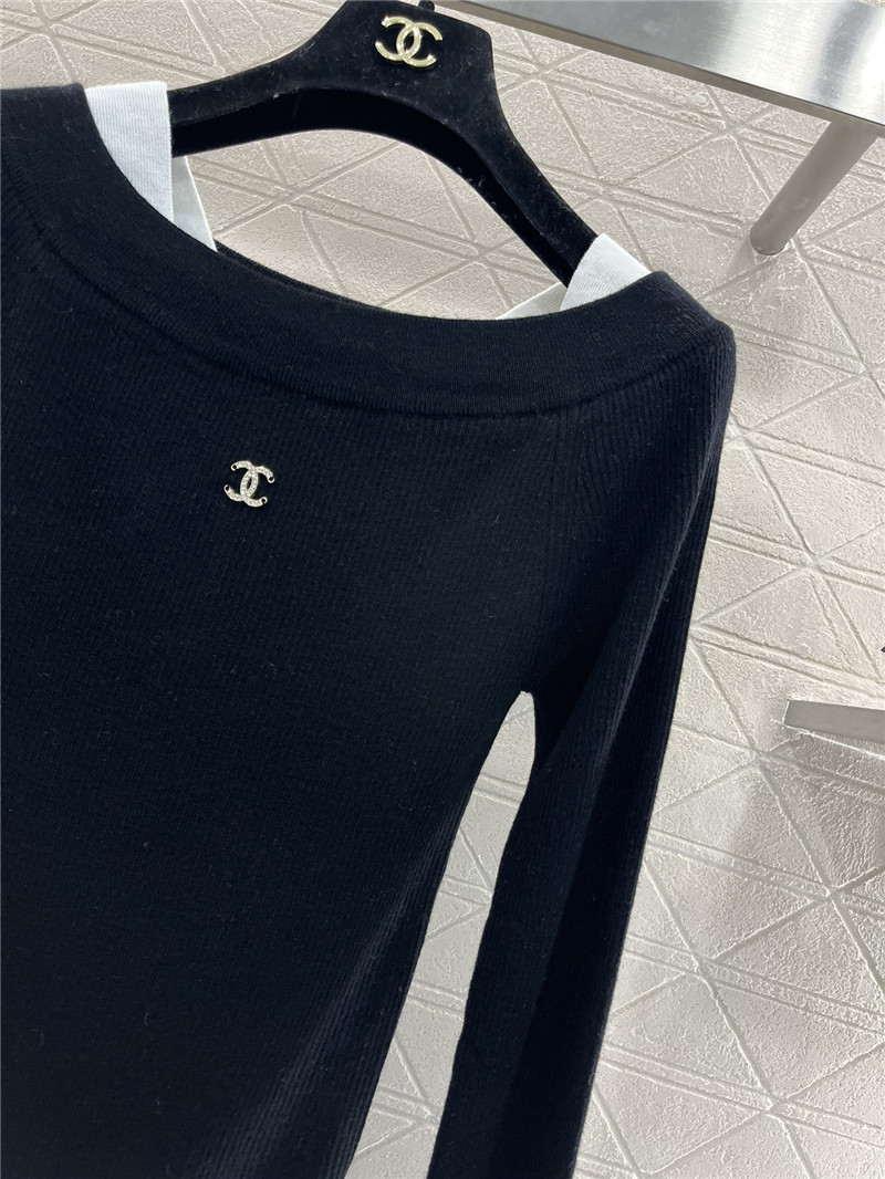 Chanel Contrast Off-Shoulder Knit Sweater Navy