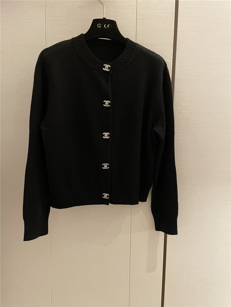 Chanel Trunlocks Crop Cardigan Black
