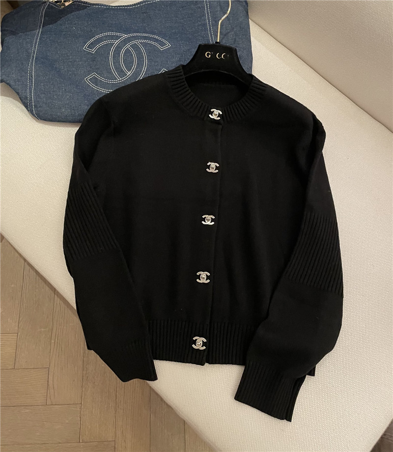 Chanel Trunlocks Crop Cardigan Black