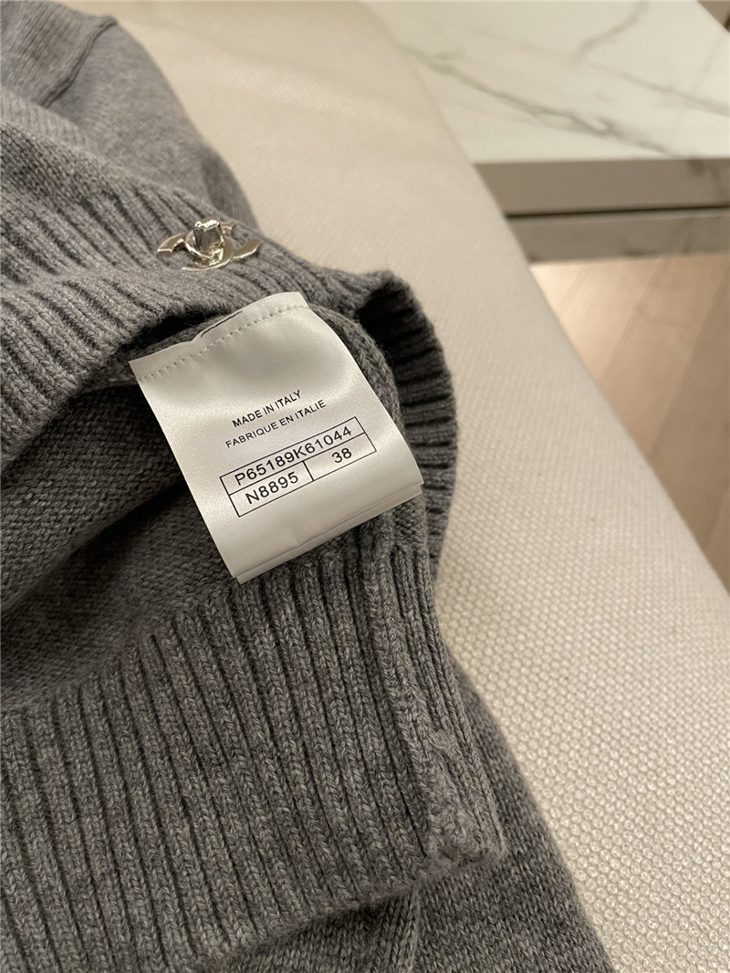 Ch**el trunlocks crop cardigan grey