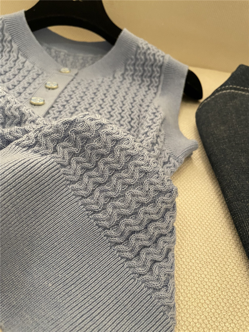 Ch**el buttons texture knitted vest grey