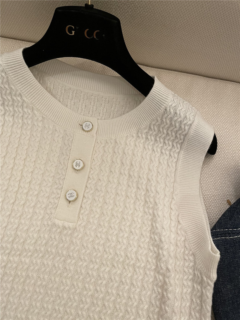 Chanel Buttons Texture Knitted Vest White