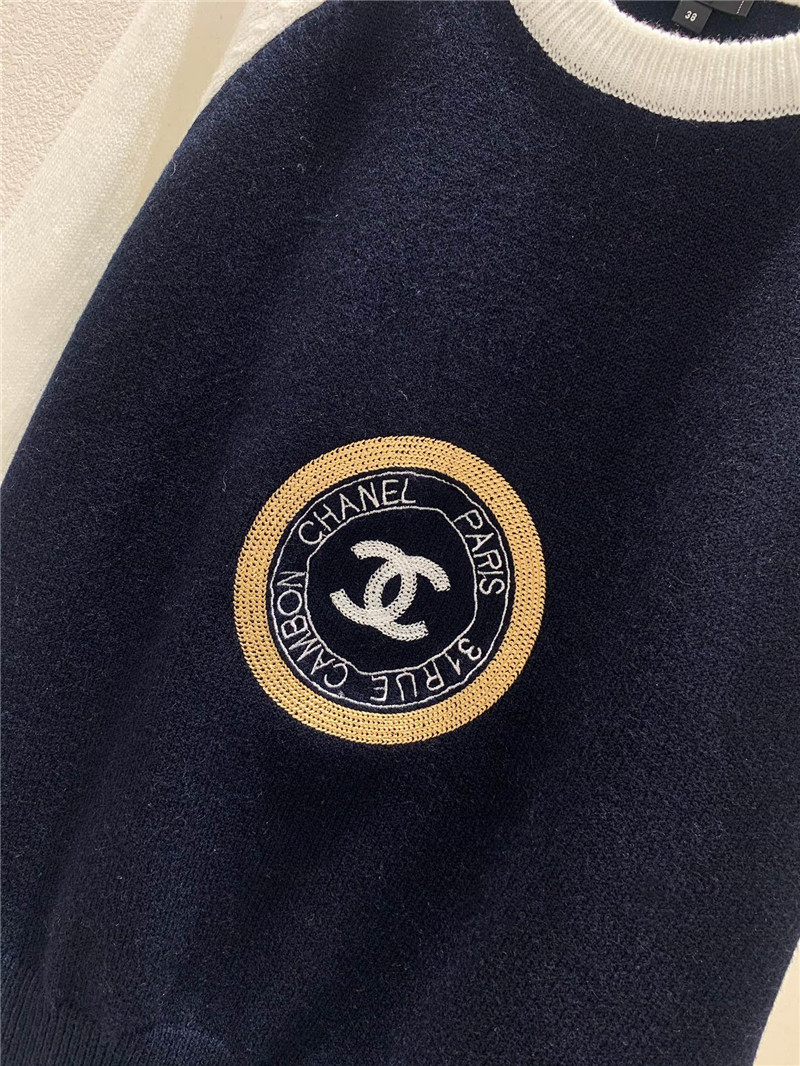 Ch**el embroidery raglan sleeves knitwear white/black