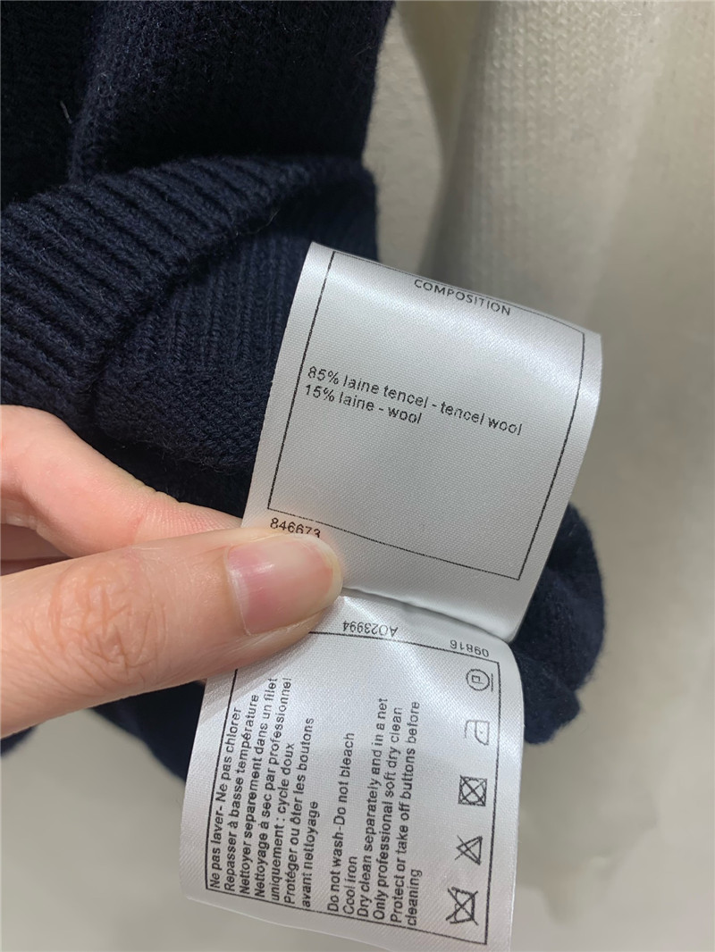 Ch**el embroidery raglan sleeves knitwear white/black