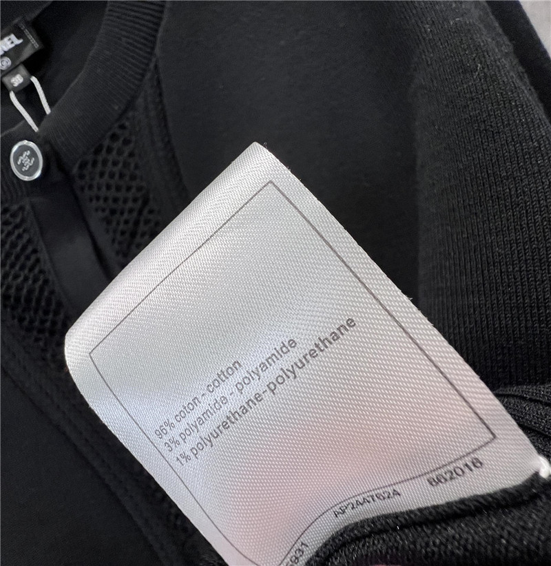 Ch**el crop crew-neck ribbed cardigan black