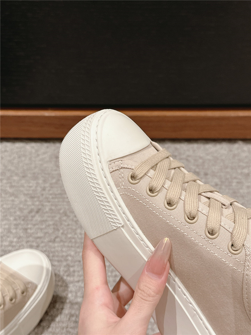 Pra*a beige lace-up platform canvas sneakers