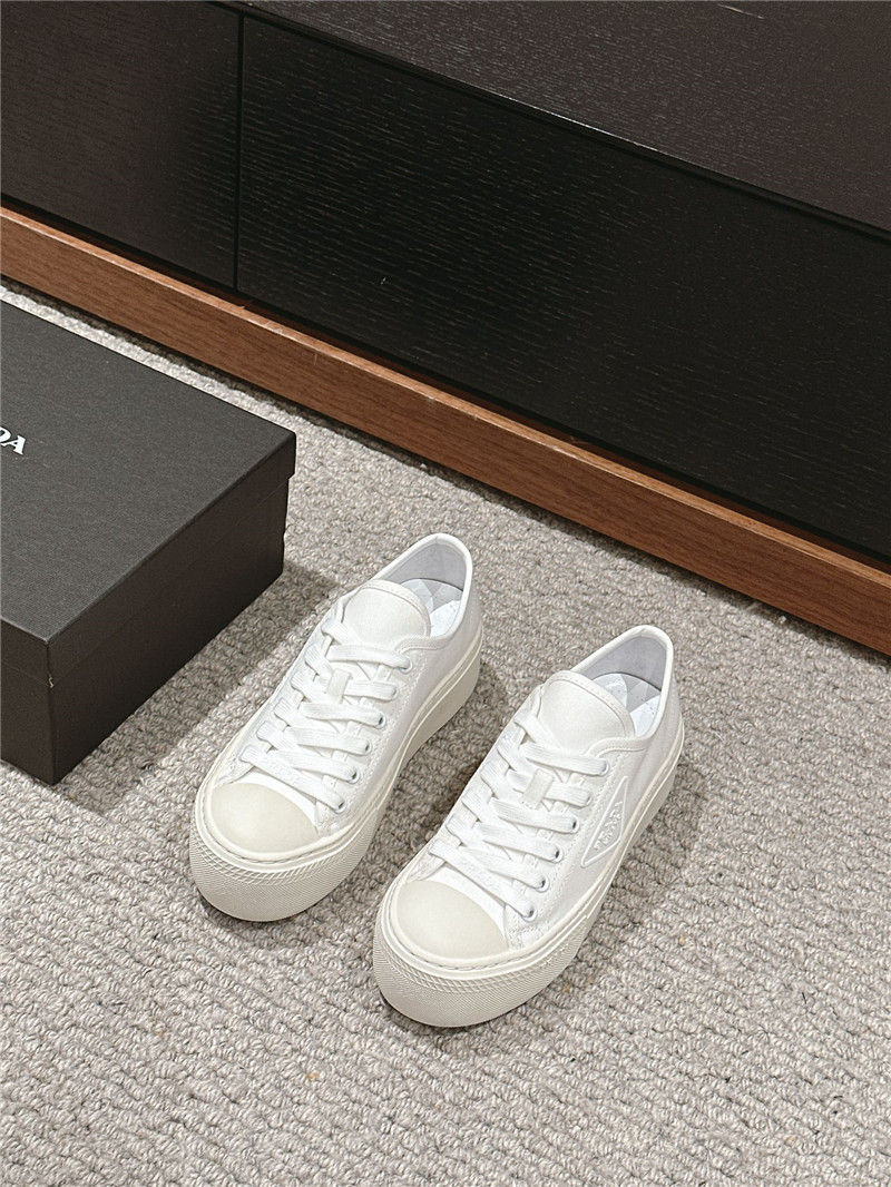 Pra*a lace-up platform canvas sneakers