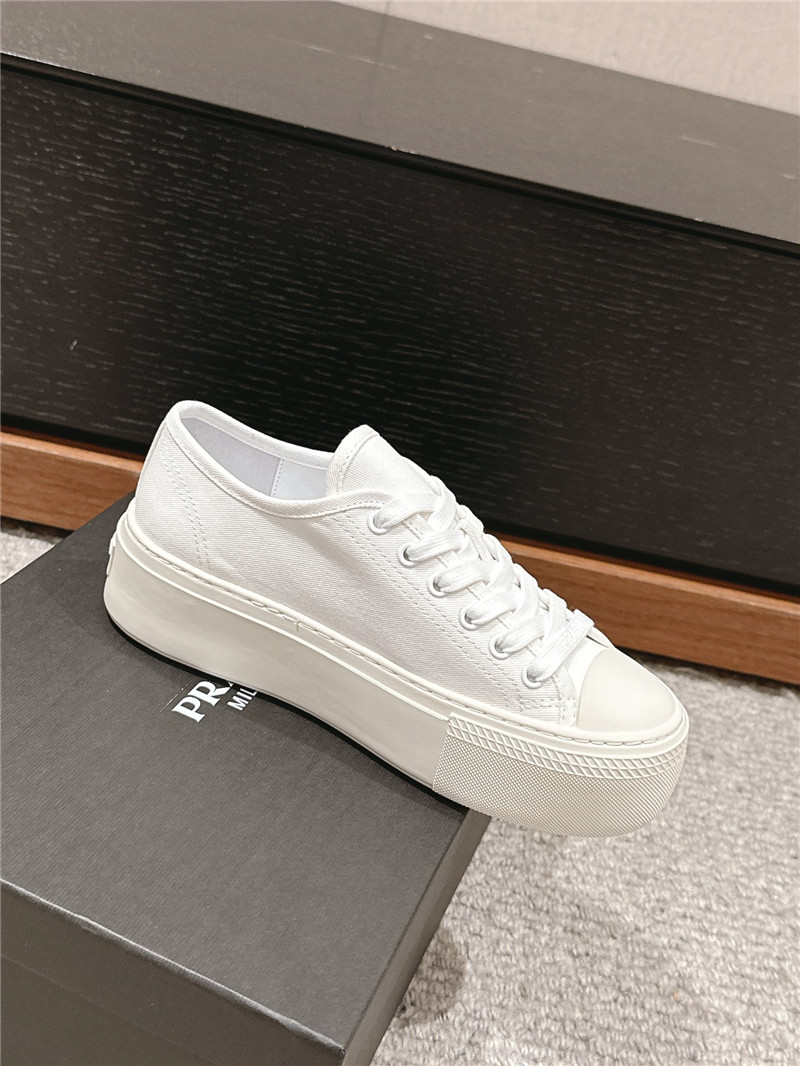 Pra*a lace-up platform canvas sneakers