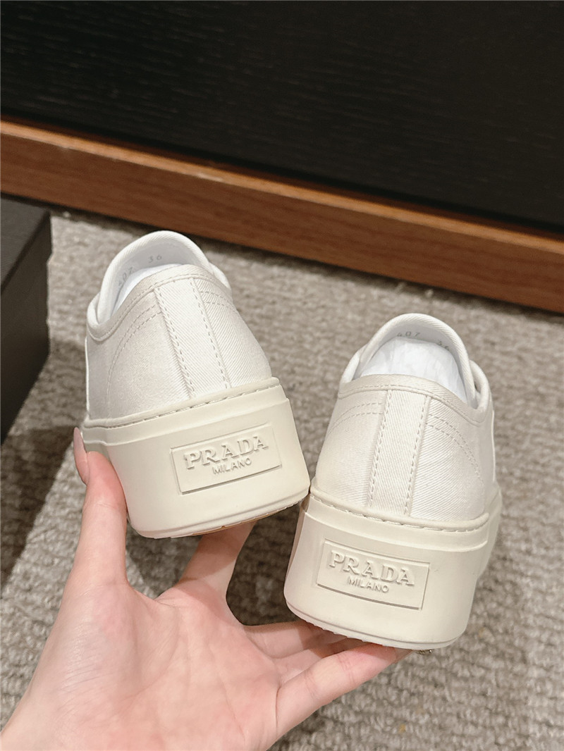 Pra*a lace-up platform canvas sneakers