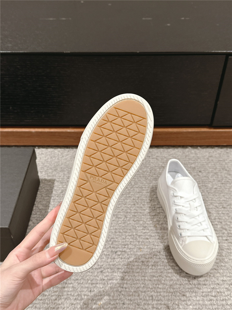 Pra*a lace-up platform canvas sneakers