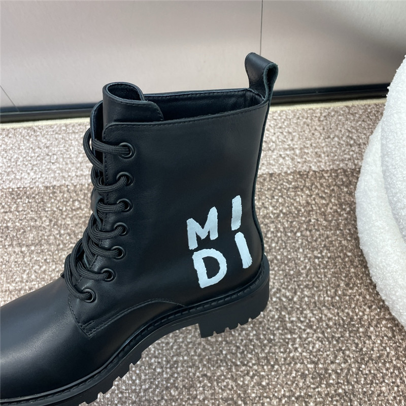 D10r miss logo calfskin lace-up boots