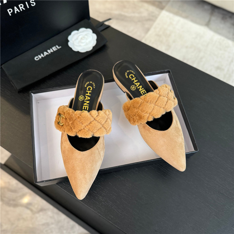 Ch**el fur strap pointed flat mule beige suede