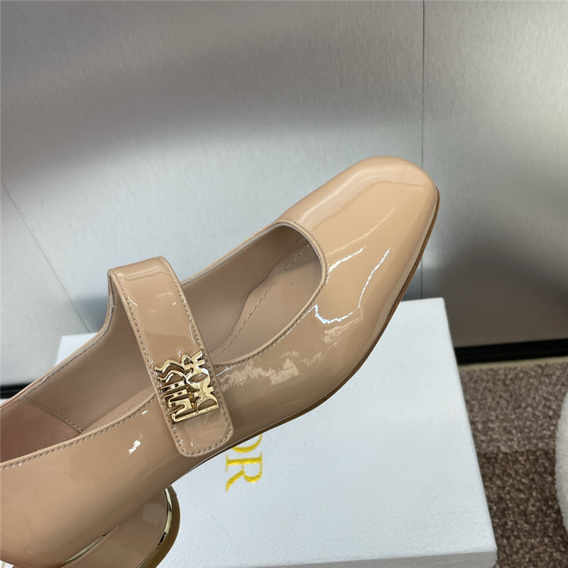 D10r miss D10r strap pumps nude patent calfskin