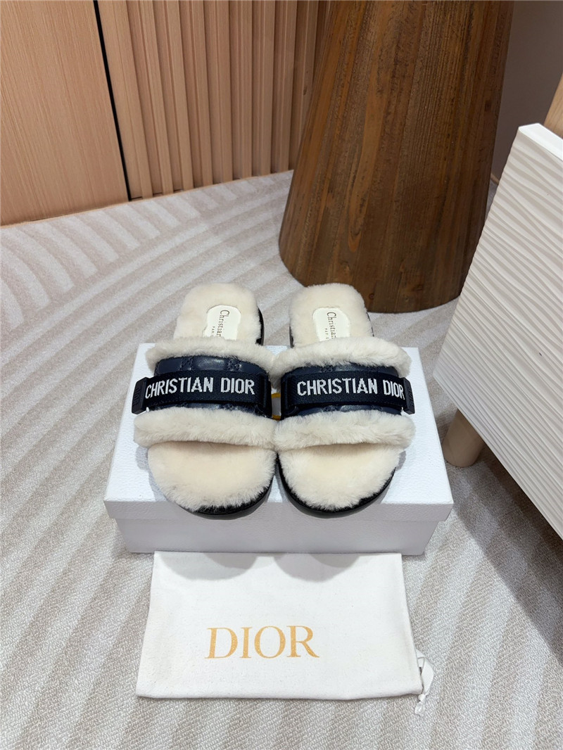 D10r evolution slides navy/white quilted leather & fur