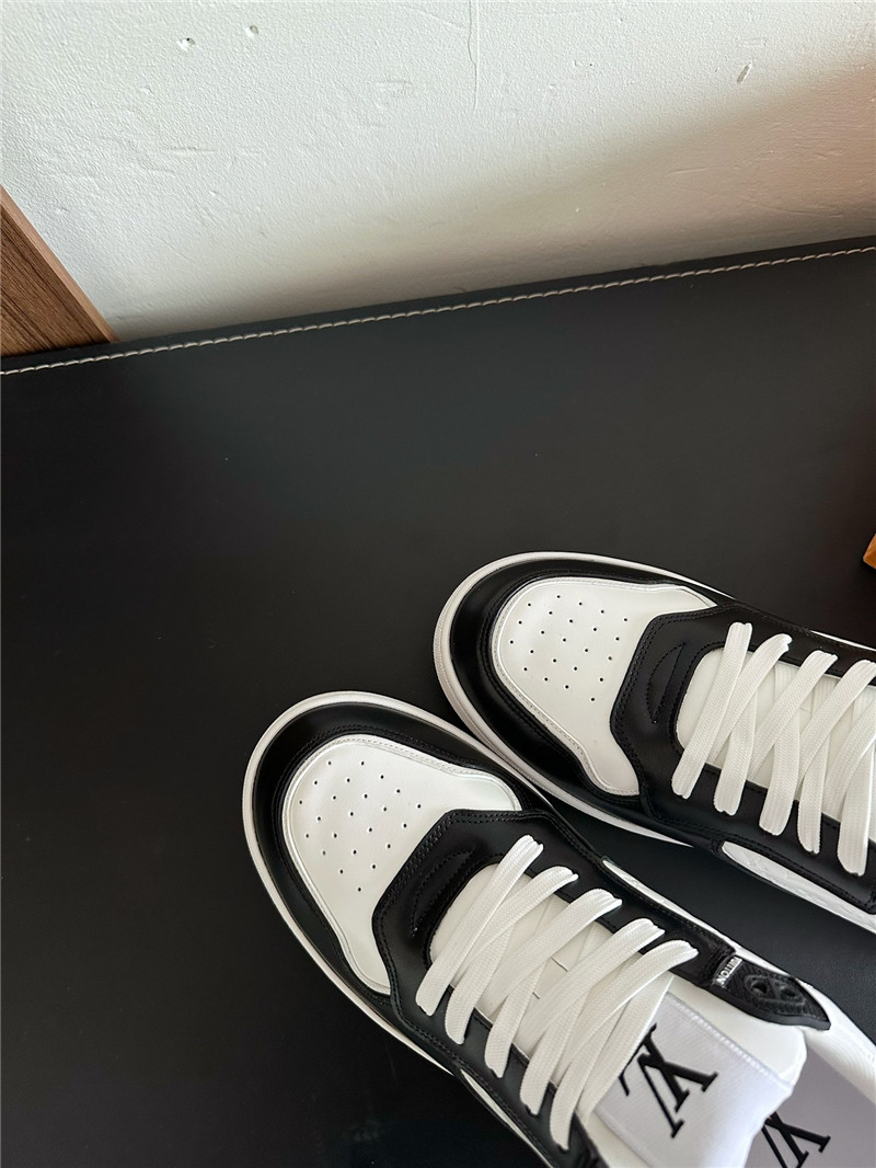 l0vis Vvtt0n lv stadium sneakers black white