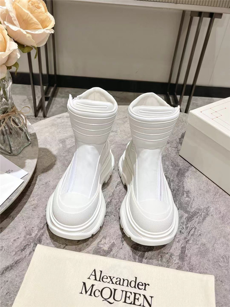 a1exa*der Mcqv*en white tread slick high top sneakers
