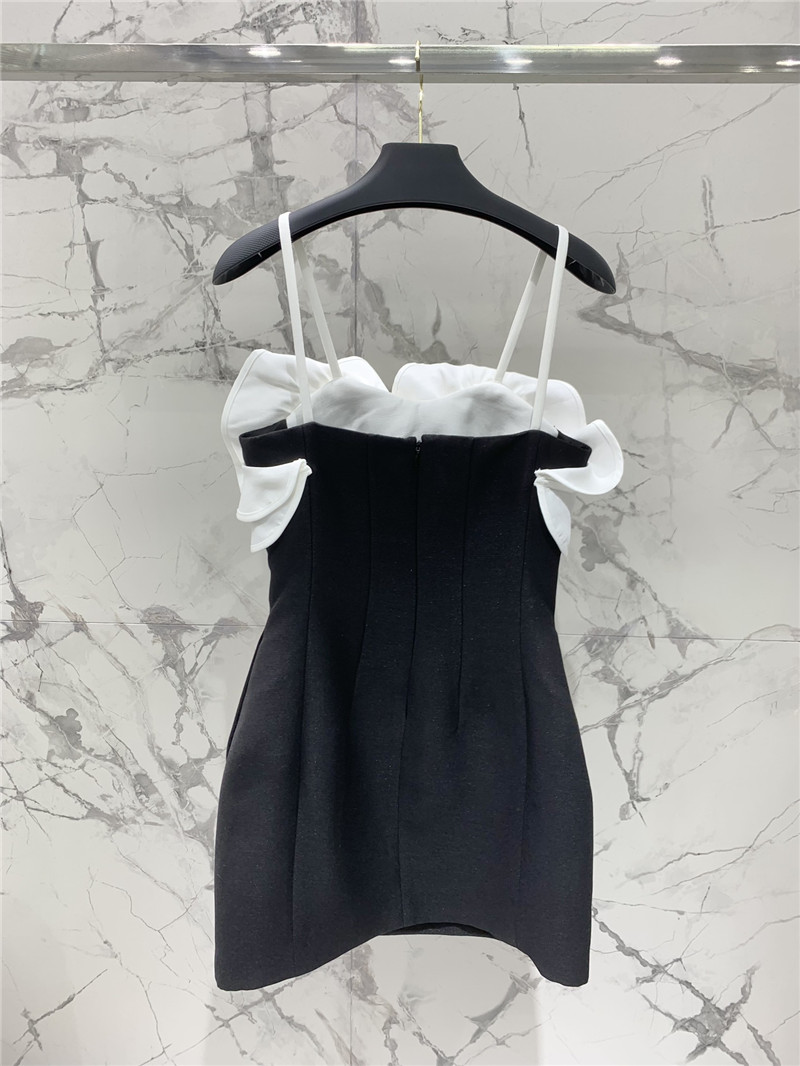 Va1e*ntin0 floral suspender skirt replica clothing sites