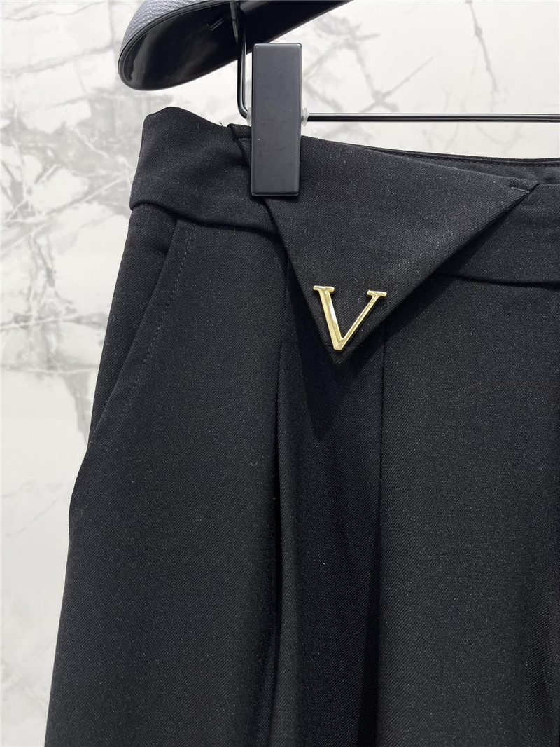Va1e*ntin0 suit pants replica d&g clothing