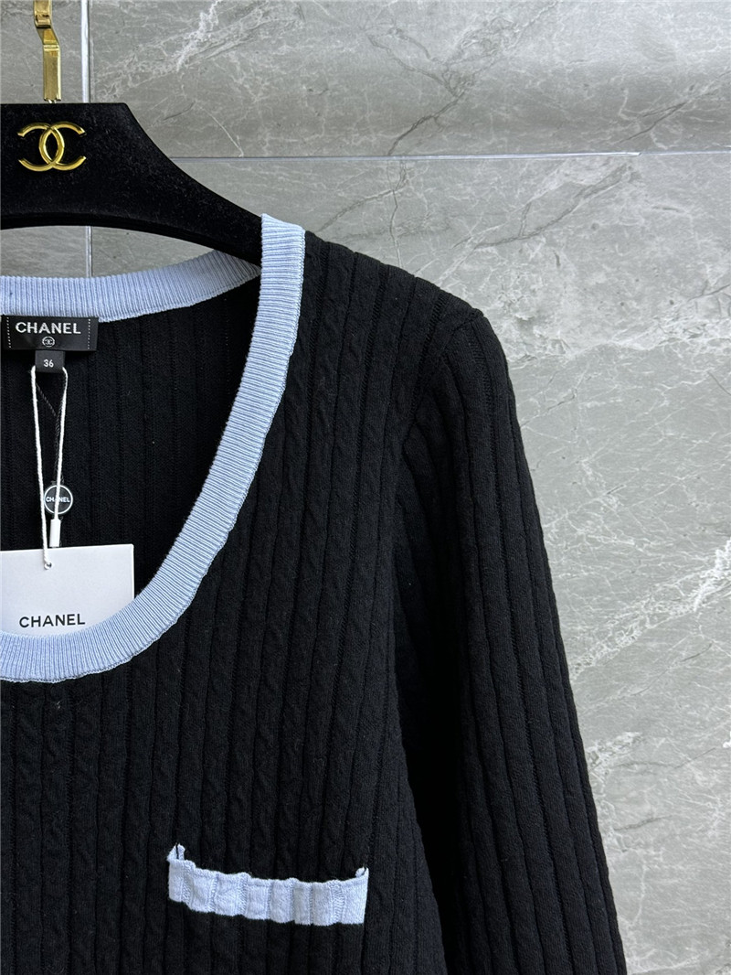 Ch**el contrast cable-knit sweater black/blue
