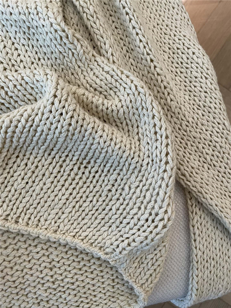 Ch**el logo applique rib-knit sweater in off-white