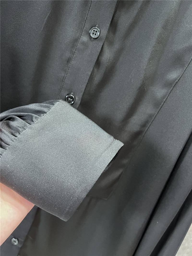 l0vis Vvtt0n lv pleated lace collar silk shirt replica clothes