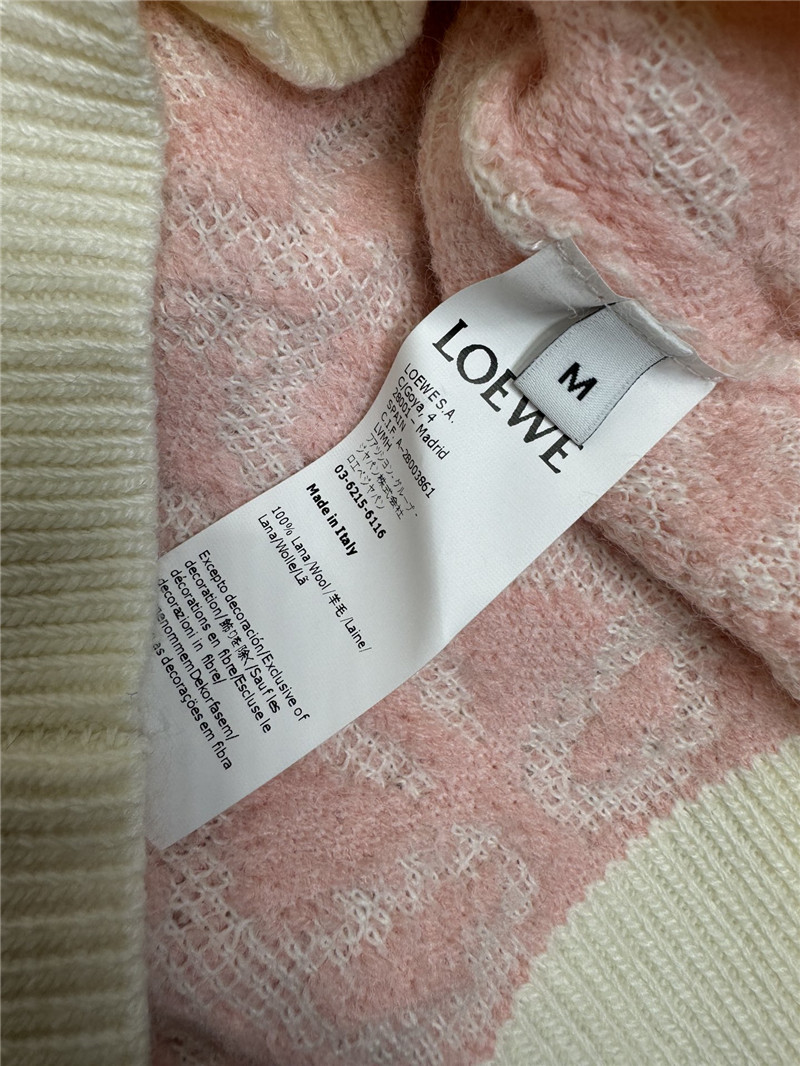 L0ew* anagram knit sweater in pink/white