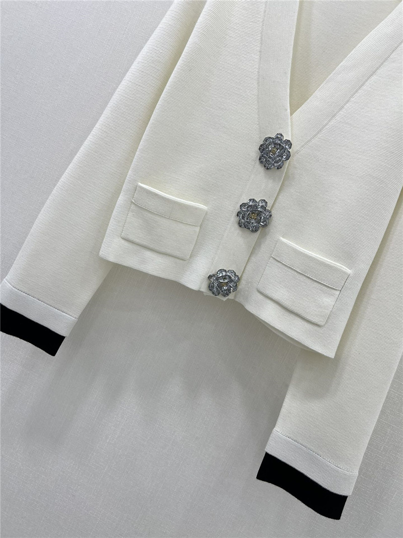 Ch**el crystal buttons v-neck cardigan in white