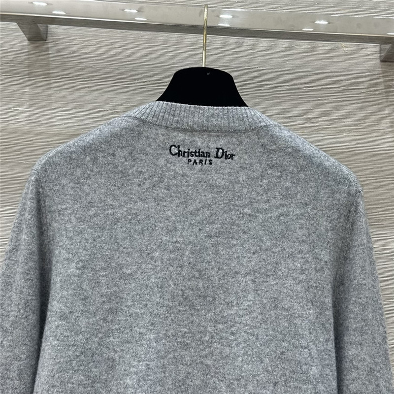 D10r saisons motif embroidered sweater grey