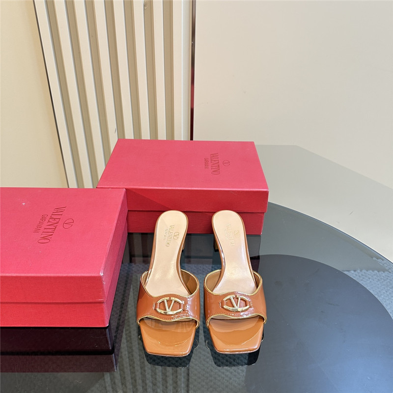 Va1e*ntin0 vlogo locker mules in almond pattern leather