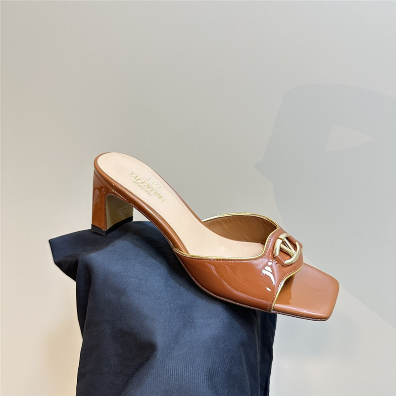 Va1e*ntin0 vlogo locker mules in almond pattern leather