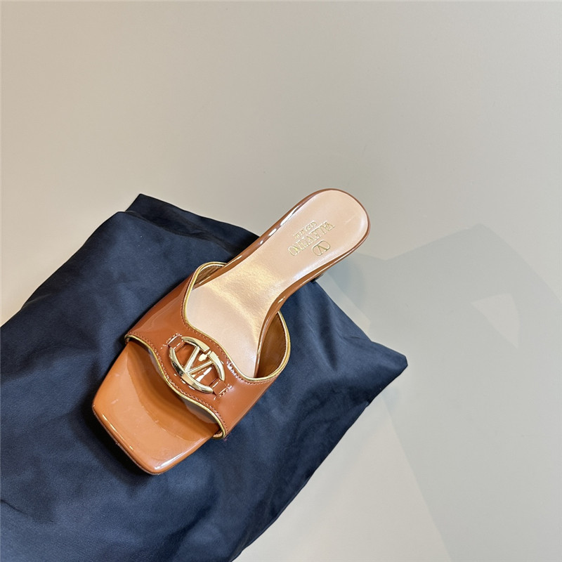 Va1e*ntin0 vlogo locker mules in almond pattern leather