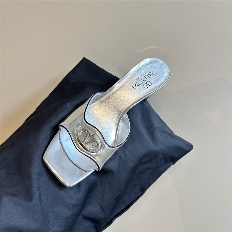 Va1e*ntin0 vlogo locker mules in silver mirrored calfskin