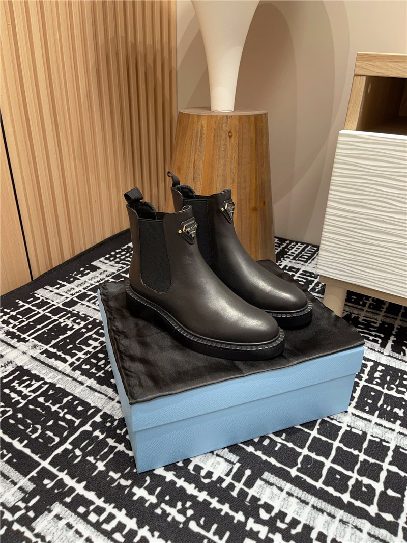 Pra*a logo leather chelsea boots