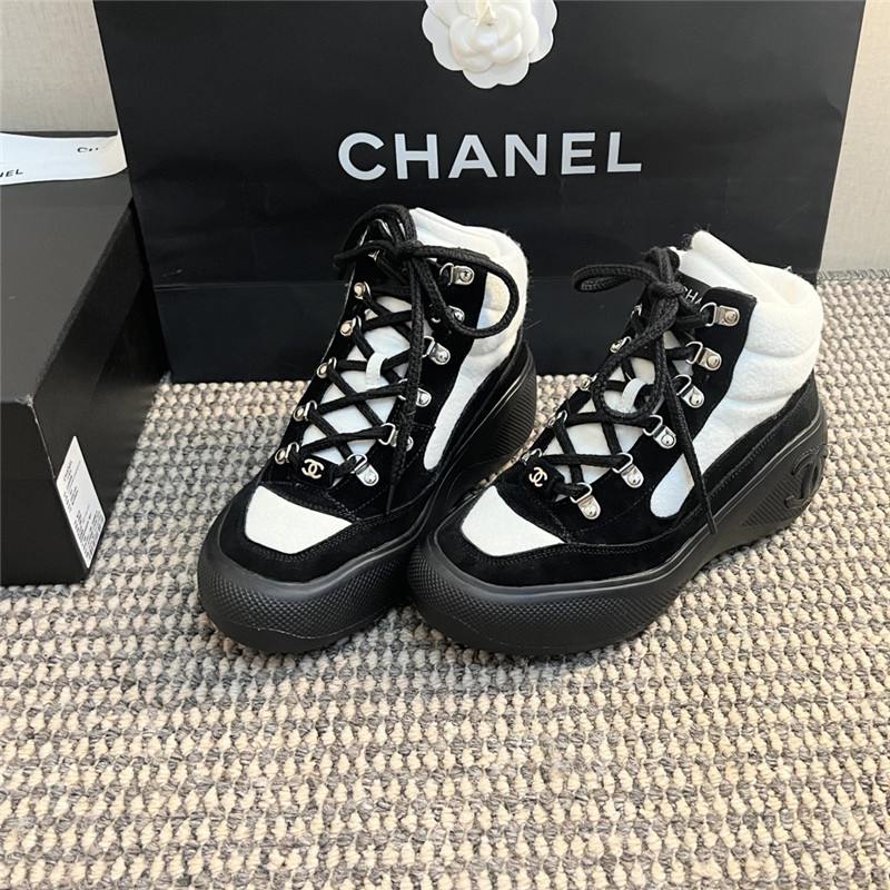 Ch**el calfskin suede lace up ankle snow boots