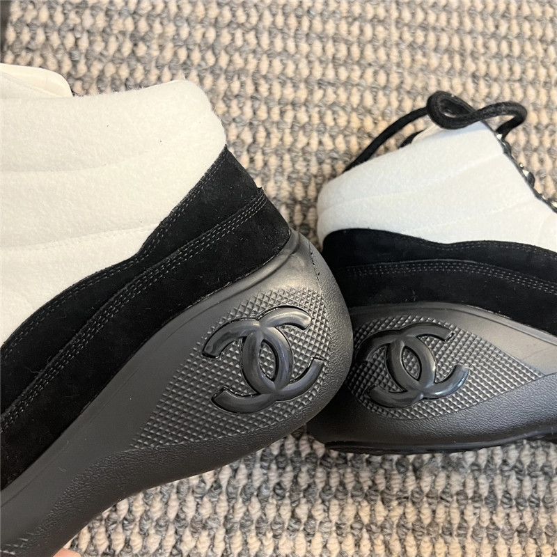 Ch**el calfskin suede lace up ankle snow boots