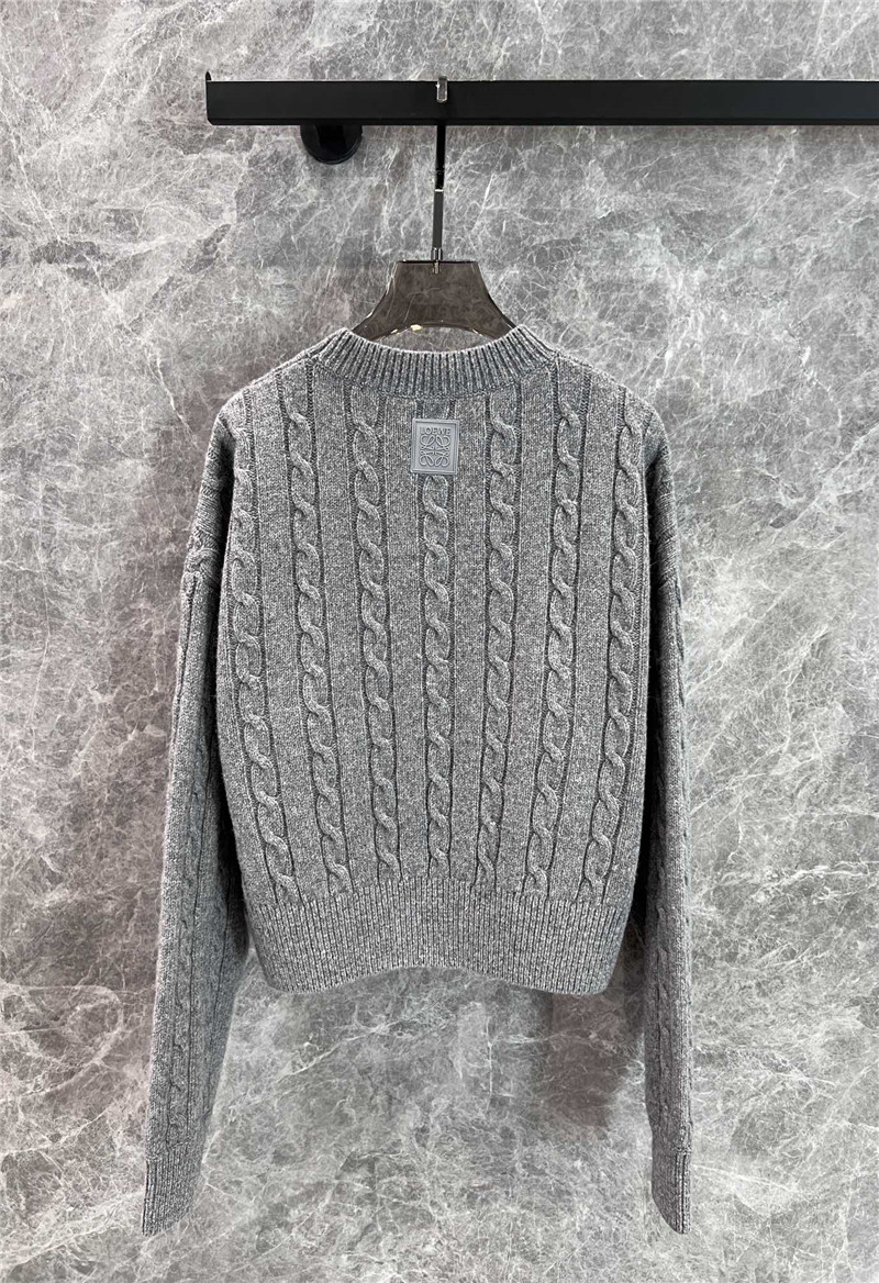 L0ew* crop cable wool sweater grey