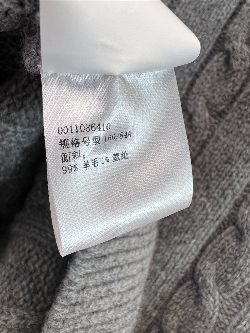 L0ew* crop cable wool sweater grey