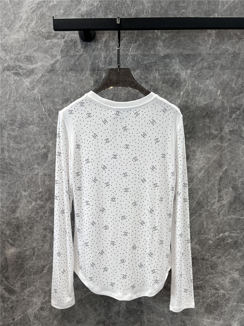 Ch**el long sleeve bottoming shirt