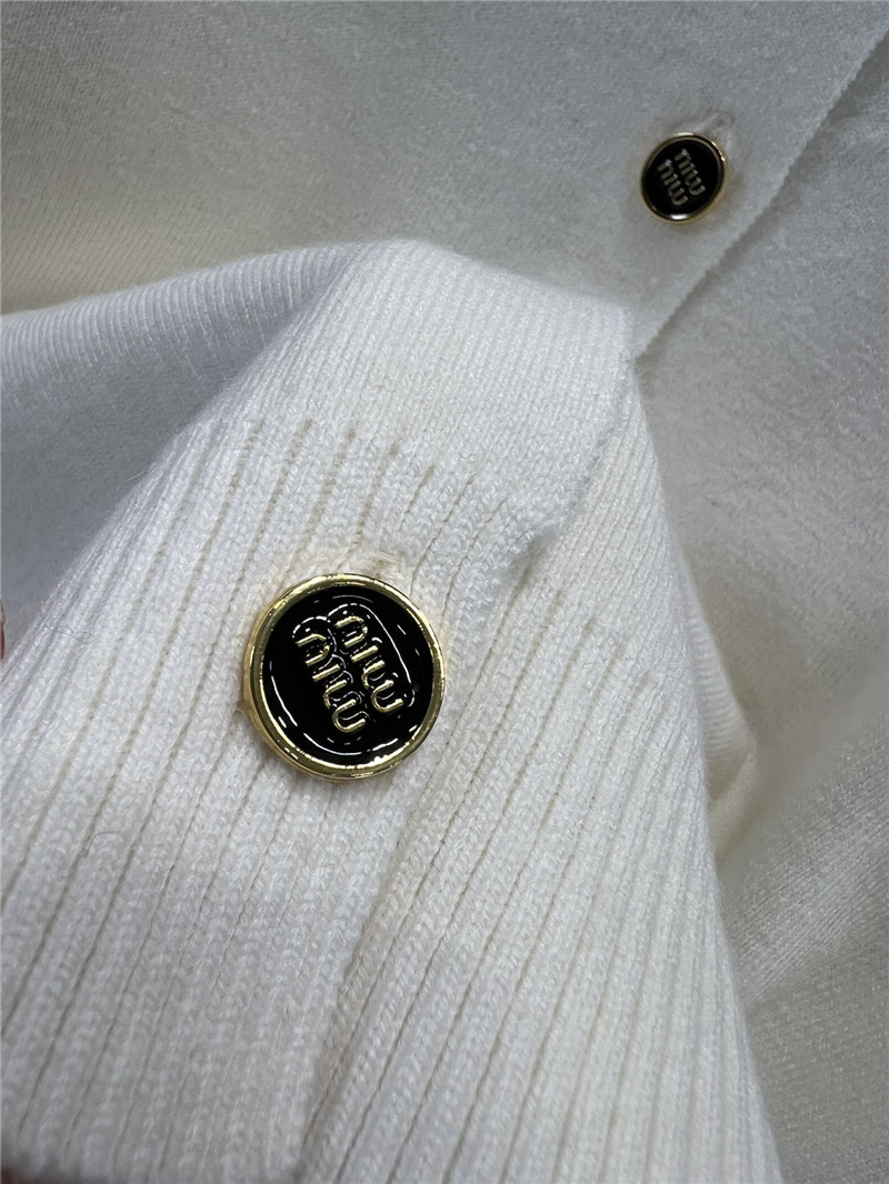 Miu Miu Logo-Intarsia Lace Lapel Cardigan in White