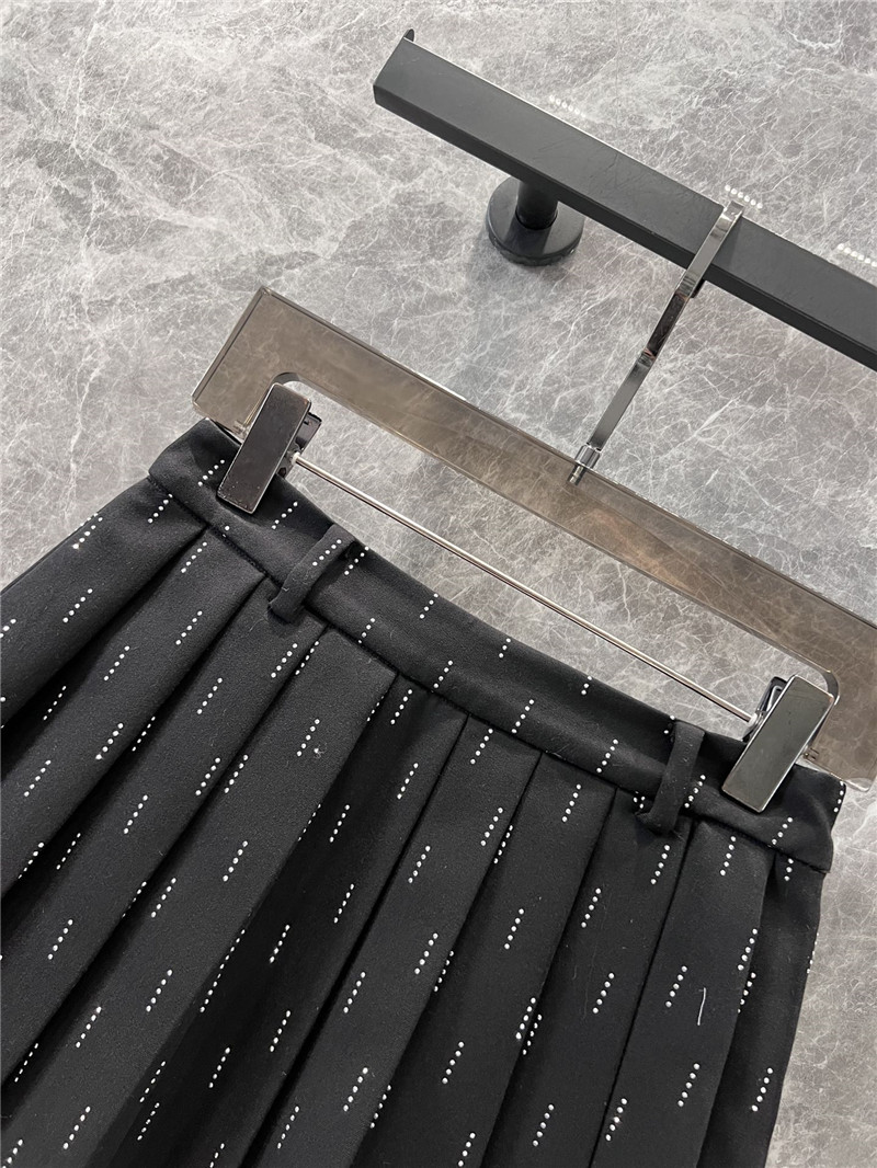 M1um1u rhinestone pleated skirt