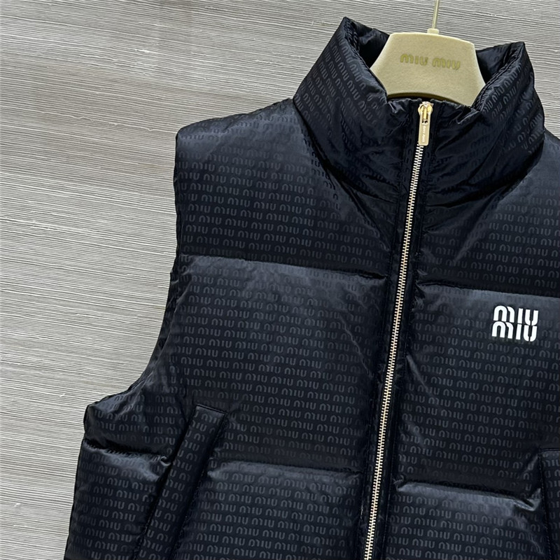 M1um1u jacquard down vest