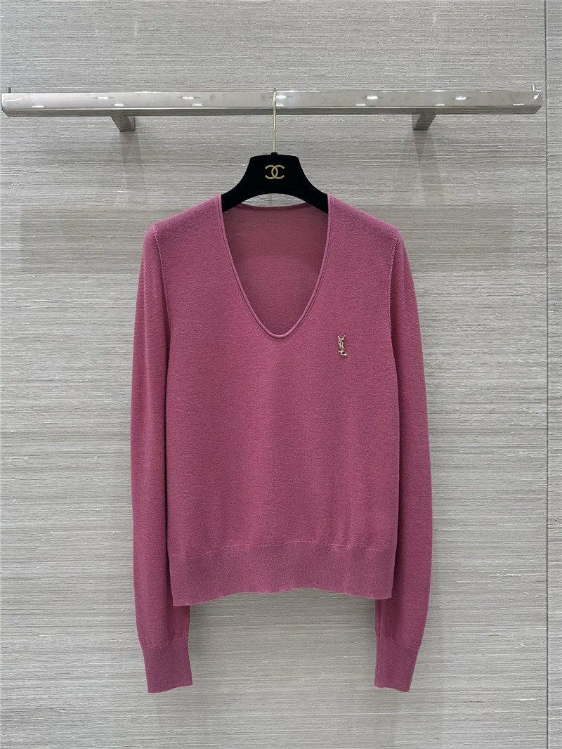 Y51 v-neck merino wool sweater in pink