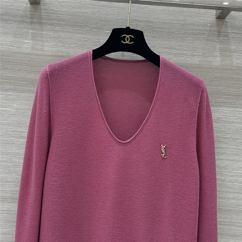 Y51 v-neck merino wool sweater in pink