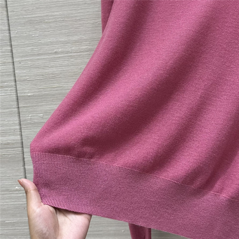 Y51 v-neck merino wool sweater in pink