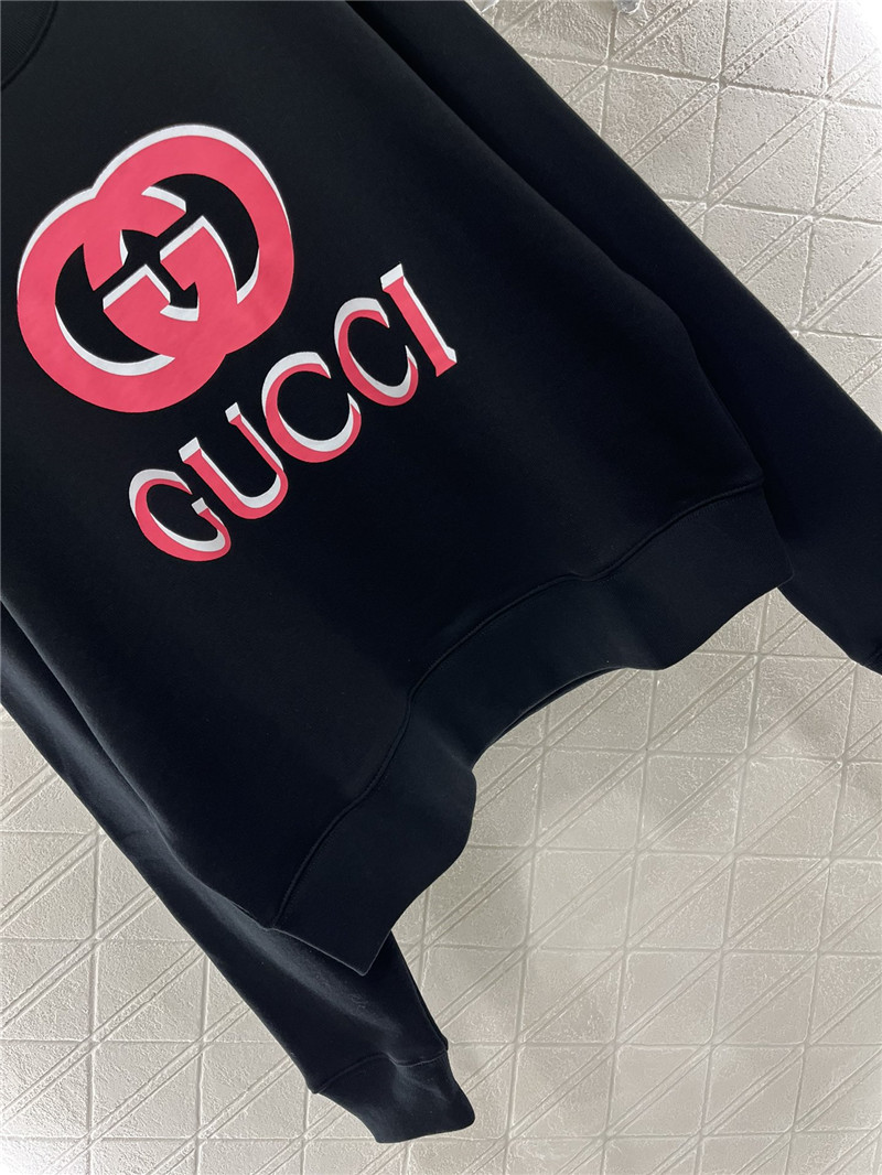 Gvc*1 logo printed sweatshirt in black/pink