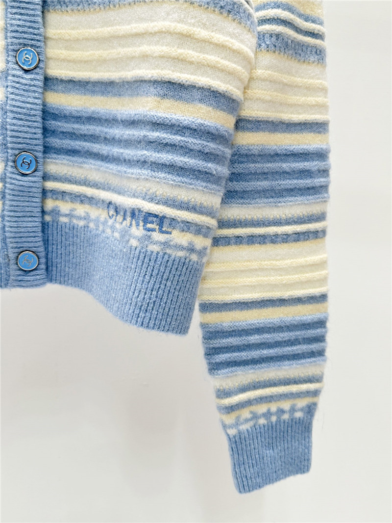 Ch**el jacquard-knit stripe cardigan white/blue